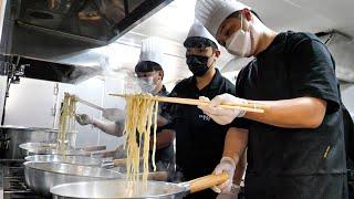 It's amazing! Amazing Korean Traditional Noodle Master - Korean street food