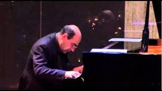 Armen Babakhanyan Performs in the Cafesjian Classical Music Series