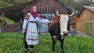 THE WOMAN LIVES ALONE IN THE MOUNTAINS! Cooking Traditional Ukrainian Dinner