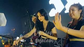 DJ BEIBI JULIUS PERFOMANCE ( ENDING PARTY HEBOH!!!!) @MAXY GOLD MADIUN - PART 4