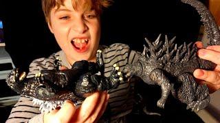 ULTRAZILLA JR. VS. SUPER7 SUPER KAIJU VS. BANDAI GODZILLA ACTION FIGURES! | Comparison Video