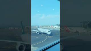 Cathay Pacific A350 taxiing to the gate#kuyabogpilotzn #airbus #a350 #airplane #airbusa350 #auckland