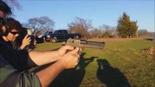 Desert Eagle 50AE in SLOW MOTION