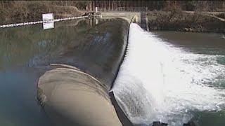 Inflating the Russian River dam