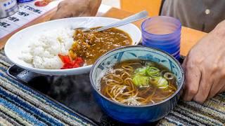 ２４時間営業立ち食い蕎麦屋の止まらない天ぷらラッシュ！働く男と常連で満席の蕎麦屋の１日。