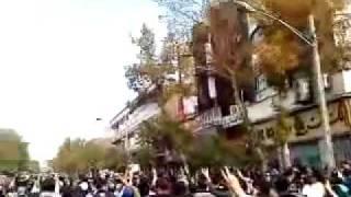 2009 Iranian Revolution - "Karroubi the iconoclast, Break this biggest idol" Nov 4