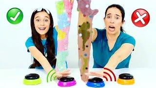 NÃO APERTE O BOTÃO ERRADO DE SLIME  Desafio MISTURANDO slimes com a Mamãe (WRONG BUTTON CHALLENGE)