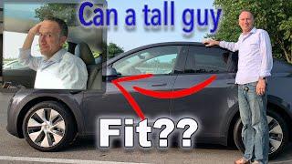 Can a tall guy fit in a 2020 Tesla Model Y comfortably? Buyers remorse?  Watch before ordering...