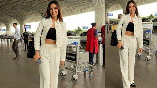 Jasmin Bhasin Spotted At Airport