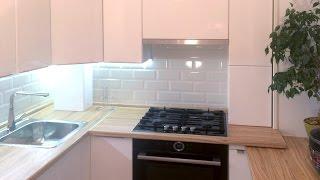 Белая кухня с подоконником в хрущевке 5 кв метров — Кухня на заказ