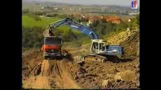 Liebherr R944, Cat D6H XL @ Work, Rebflurbereinigung, Winnenden-Bürg, 2000.