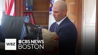 Trooper Michael Proctor reads personal text messages in Karen Read murder trial
