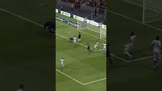 Messi could've tapped this but, where's the fun in that?  #RetroFIFA #fifa13