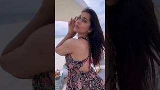 #RashmiGautam Enjoying In Beach #sudigalisudheer #jabardasth #Rashmi #shorts #ytshorts