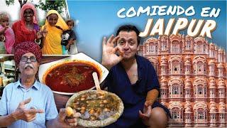 Comiendo en Jaipur, La India  comida callejera en la ciudad rosa.