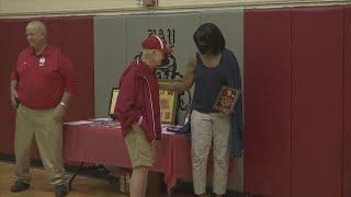 Bay High inducts two new members into Athletic Hall of Fame