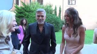 George Clooney e Amal a Venezia, le telecamere del Gazzettino all'evento blindato: «Siamo tornati»