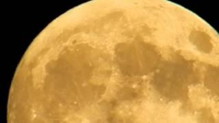 NIKON P500 MOON ZOOM (Zbliżenie Księżyca) 1080p