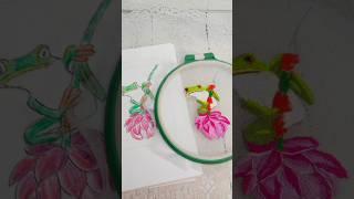 Процесс вышивки для новых варежек #варежкиспицами #варежкисвышивкой #лягушка #рукоделие