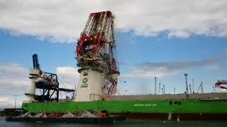 Riesiger Schiffskran bricht im Überseehafen Rostock bei Tests in sich zusammen