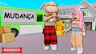 A FAMÍLIA DA VOVÓ FOI DESPEJADA DE CASA! Historinha Brookhaven ROBLOX