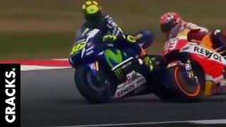 La violenta rivalità fra Valentino Rossi e Marc Márquez