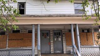 #139 Abandoned Three floor super duplex in PA. Place is huge !