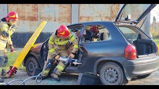 Cutting up a Car After an Accident - Firefighters Demonstration