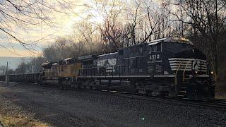 Norfolk Southern freight trains at Lewistown, PA (03/29/2025)