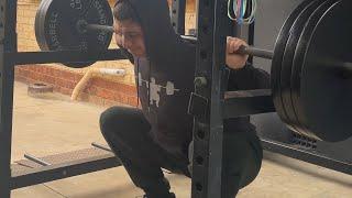 Squat everyday Day 1648: 300kg eccentric squat, why not?