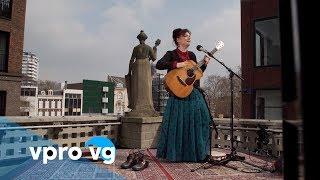 Elina Duni - Bukuroshe (live VG Buiten Spelen)