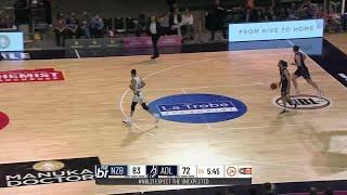 Daniel Dillon with 22 Points vs. New Zealand Breakers