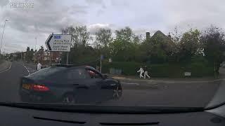 Typical bad Jaguar driver DE16 LCJ Eastleigh dashcam