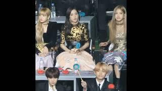 V and Jisoo cute interaction in GDA 2019  #jisoo #kimtaehyung #vsoo #taesoo