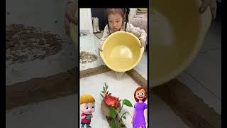 Chị gái làm buffer từ bùn đất cho mẹ và em trai #KênhHoạtHìnhVuiNhộn #HoạtHìnhHàiHước #Shorts