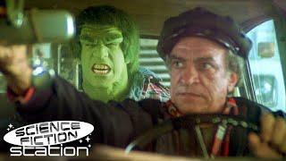 Hulk Takes A Taxi! | The Incredible Hulk | Science Fiction Station