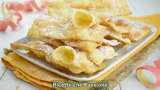 Chiacchiere di carnevale croccanti e bollose non unte - Ricette che Passione