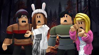 Noche de TERROR en el CAMPAMENTO | Mamá vs Roblox #terror #scary