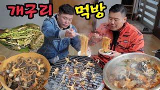 보양식 끝판왕!! 개구리로 만든 라면, 튀김, 구이 먹방!!frog mukbang!!