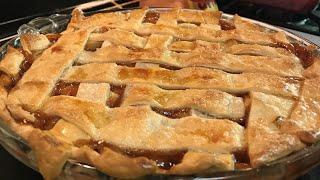 OLD SCHOOL APPLE PIE (FRIDAY NIGHT PIE SEGMENT)