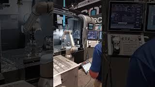 Hurco’s VM15Di 3-axis CNC machine at IMTS 2024