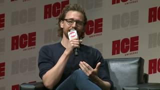 Tom Hiddleston and Elizabeth Olsen Panel