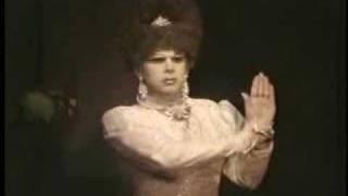 Vera Galupe Borszkh sings Roberto Devereux (vaimusic.com)