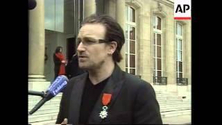 VOICE Bono meets Chirac after receiving medal