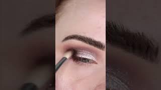 Huda Beauty Pretty Grunge Eyeshadow Tutorial #hudabeauty #hudabeautypalette