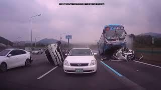 Bus Driver Falls Asleep and Plows Into Cars On The Highway(LEGEND)