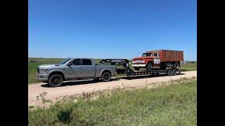 Will This Farm Fresh 1964 Chevy Grain Truck Run & Drive?