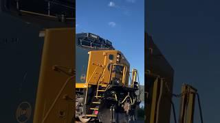 CSX I104 with 1982 Seaboard System Heritage Leading Through the Rock Cut on CSX River Line! 