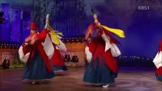 Mudangchum: Traditional Korean Shaman Dance