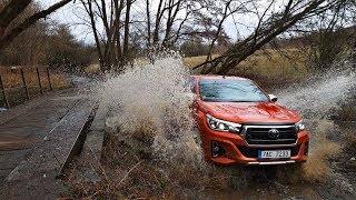 2018 Toyota Hilux off-road - mud + water